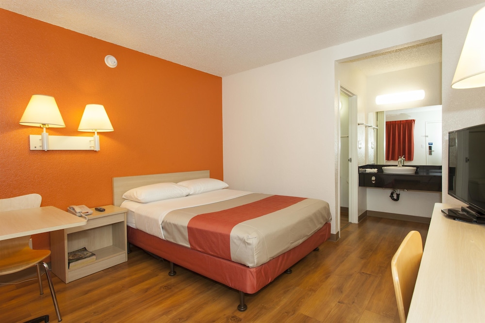 Motel6 Rancho Cordova, CA - Rancho Cordova East 16/48