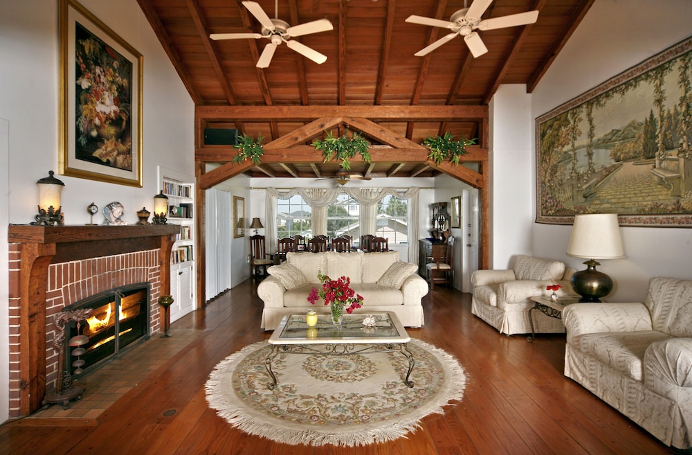 Beachfront Bed & Breakfast 28/46