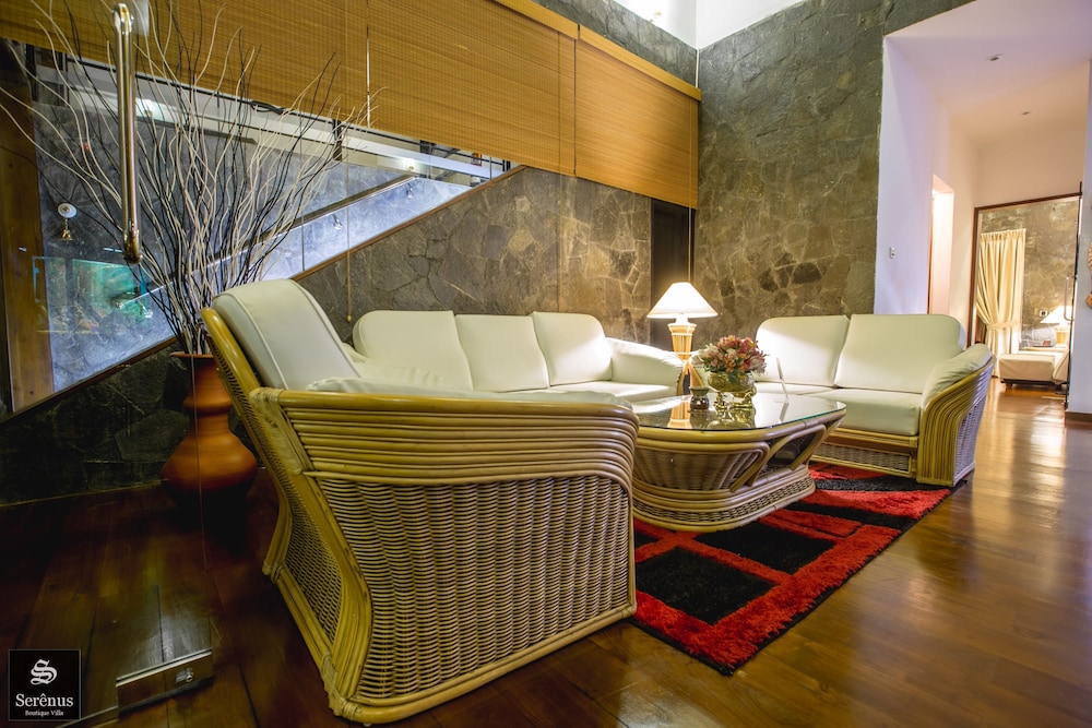 Serenus Boutique Villa 25/64