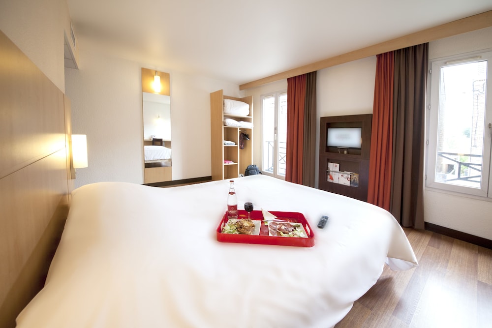Ibis Valenciennes 24/72