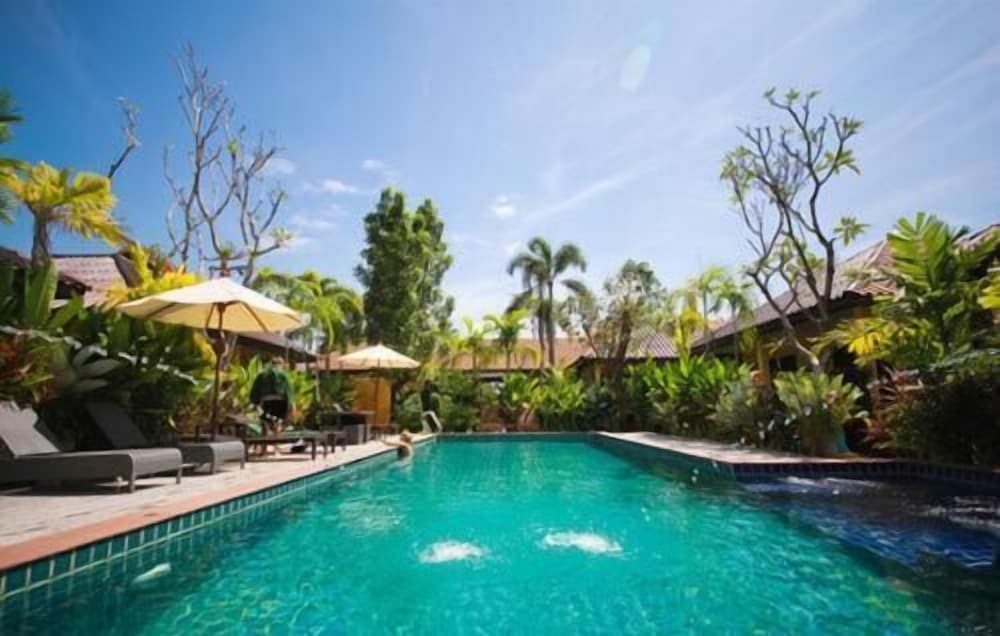 Happy Cottages Phuket 30/42