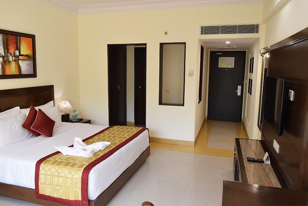 V One Hotel the Competent Palace 12/50