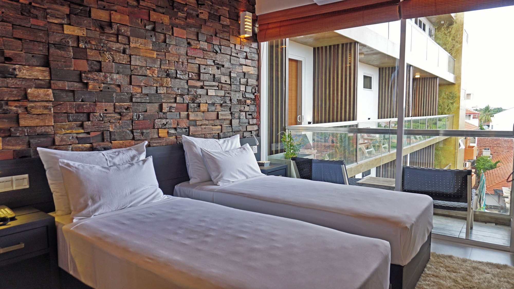 DELUXE, DOUBLE OR TWIN BED, BALCONY