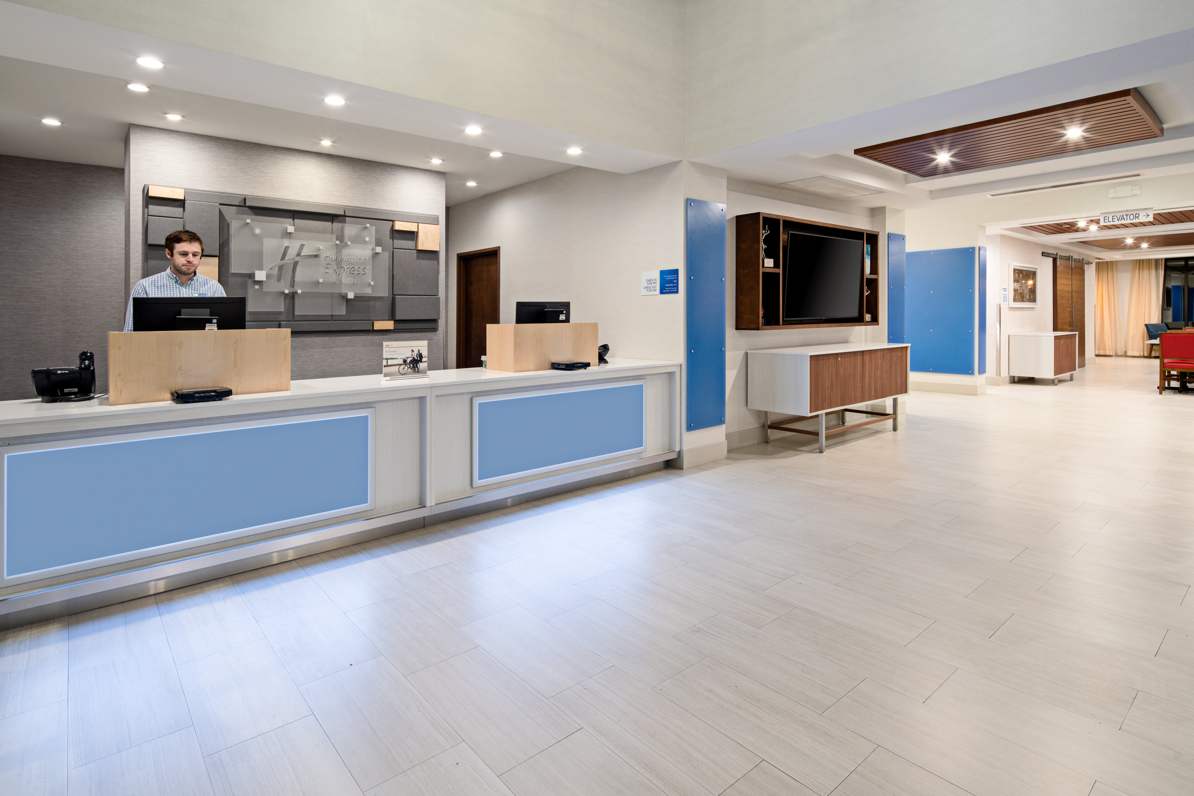 Holiday Inn Express Hotel Suites ATASCADERO 9/48
