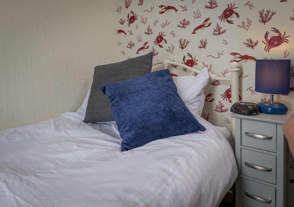 Channel View Guest House 13/44