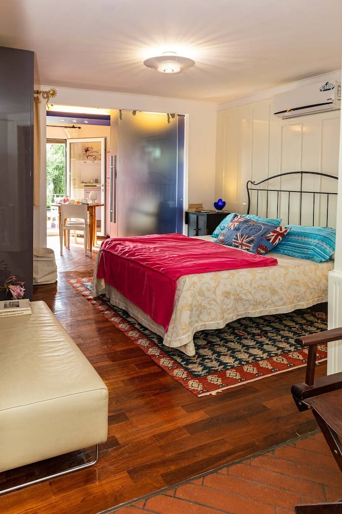 Il Mirto Bed And Breakfast 8/45