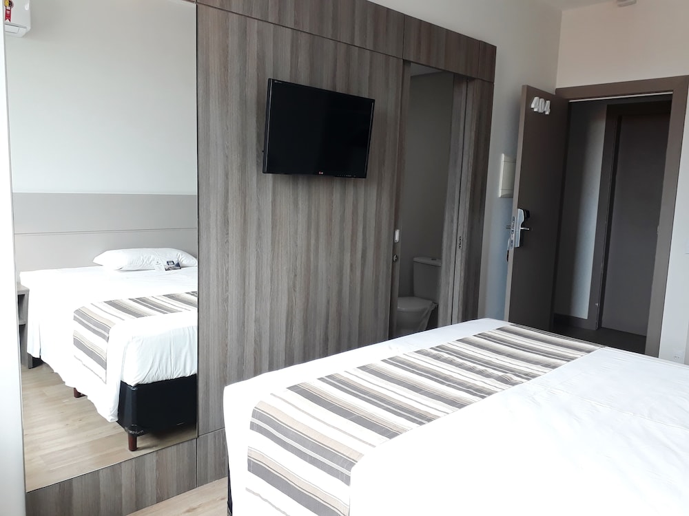 Valerim Itajai Hotel 38/48