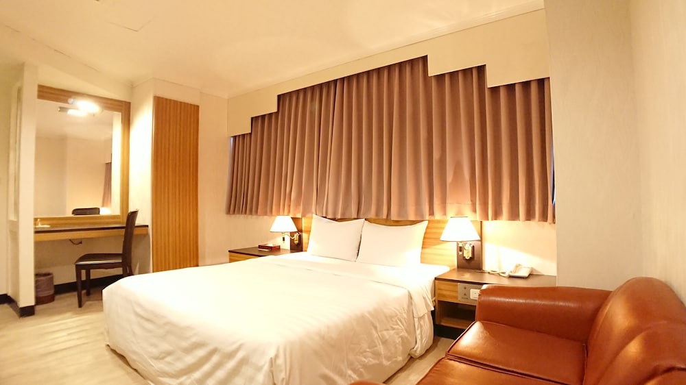 Hwa Nan Hotel 37/70