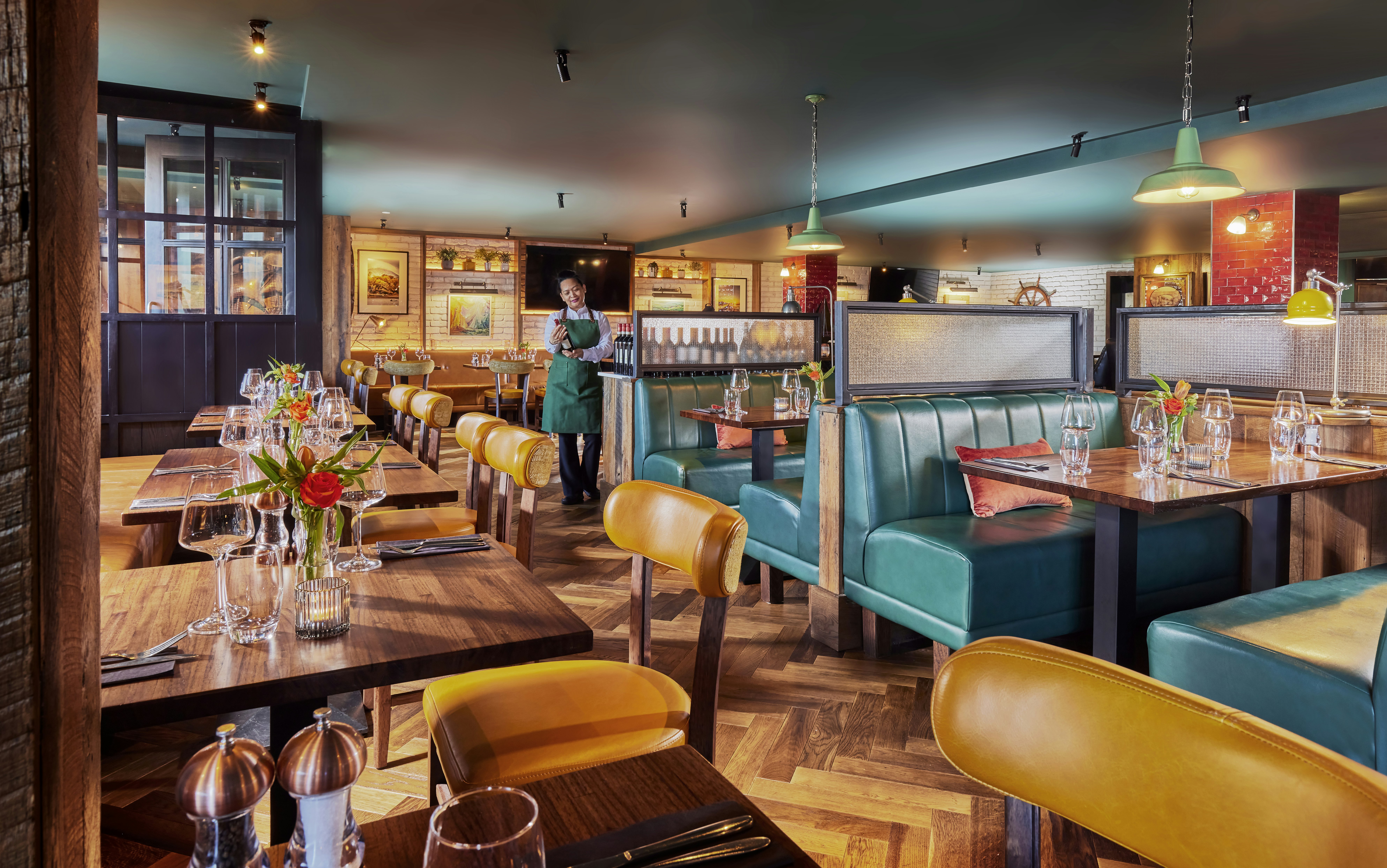 Westport Coast Hotel 60/75