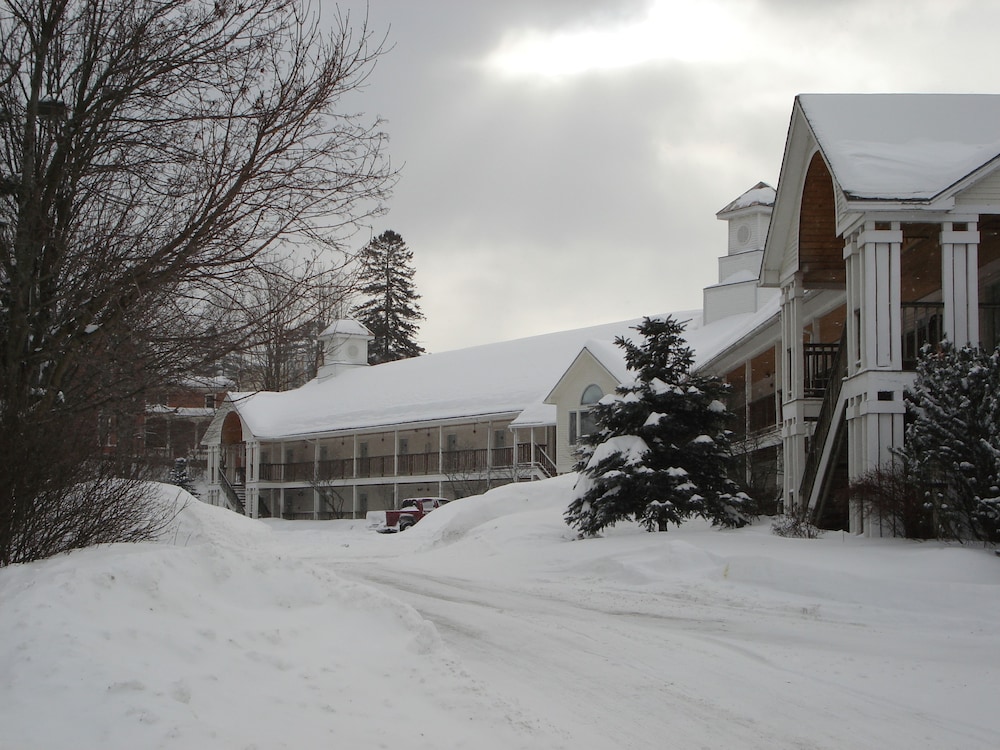 Fairbanks Inn 5/33