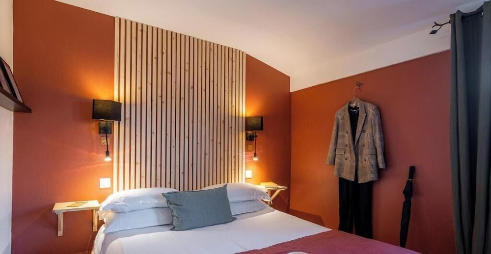 Hotel Madame 12/50