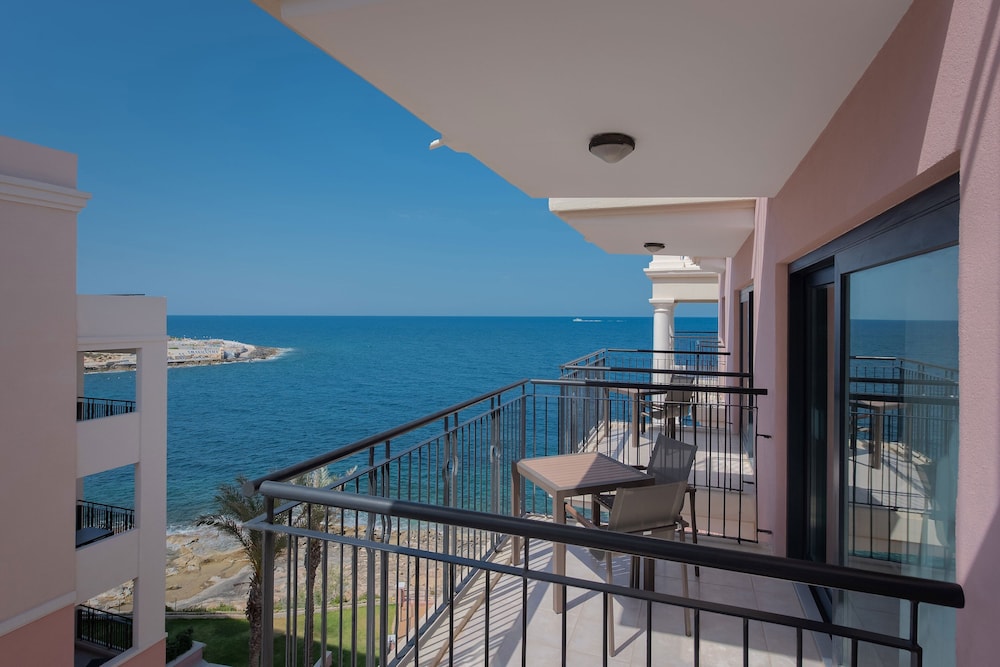 The Westin Dragonara Resort Malta 24/77