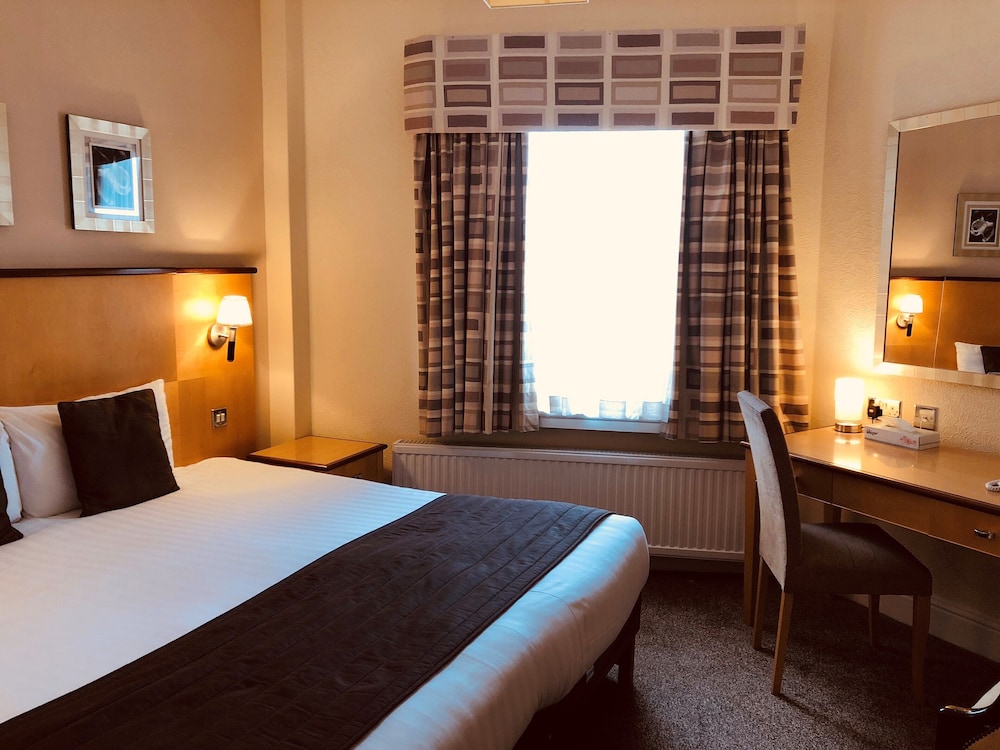 Room, Twin Beds