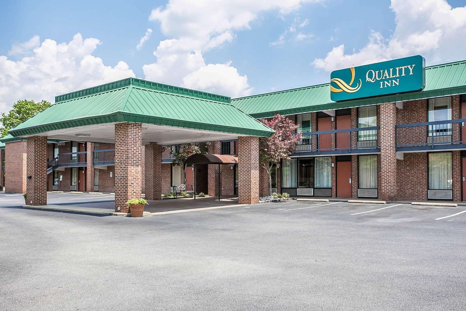 Quality Inn Hartsville 2/37