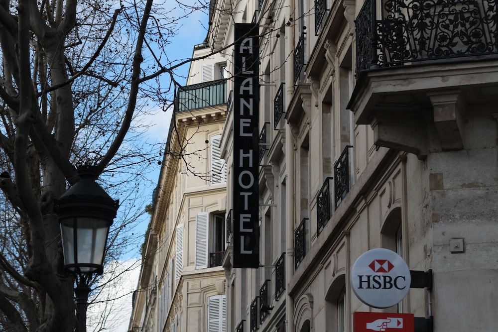 Alane Hotel 2/57