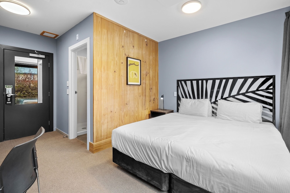 Lodge, Double Bed