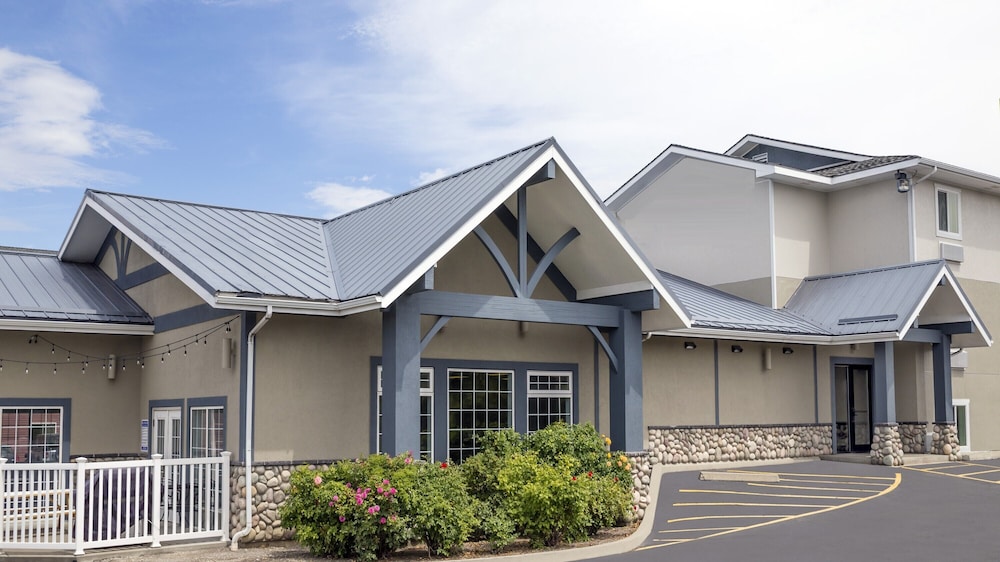 Silverstone Inn And Suites Spokane Valley 1/26