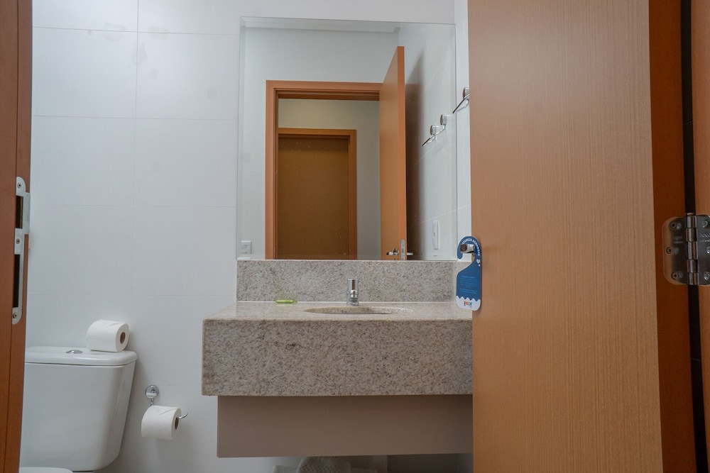 Lagoa Eco Towers Resorts 8/36