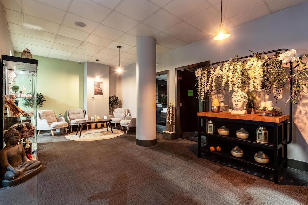 Radisson Hotel Manchester City Centre, A Verified Net Zero Hotel 89/91