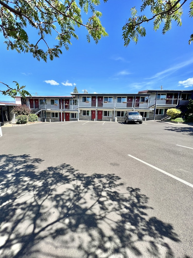 Timbers Motel 42/50