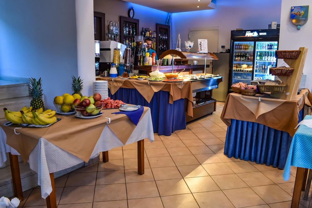 Govino Bay 33/50