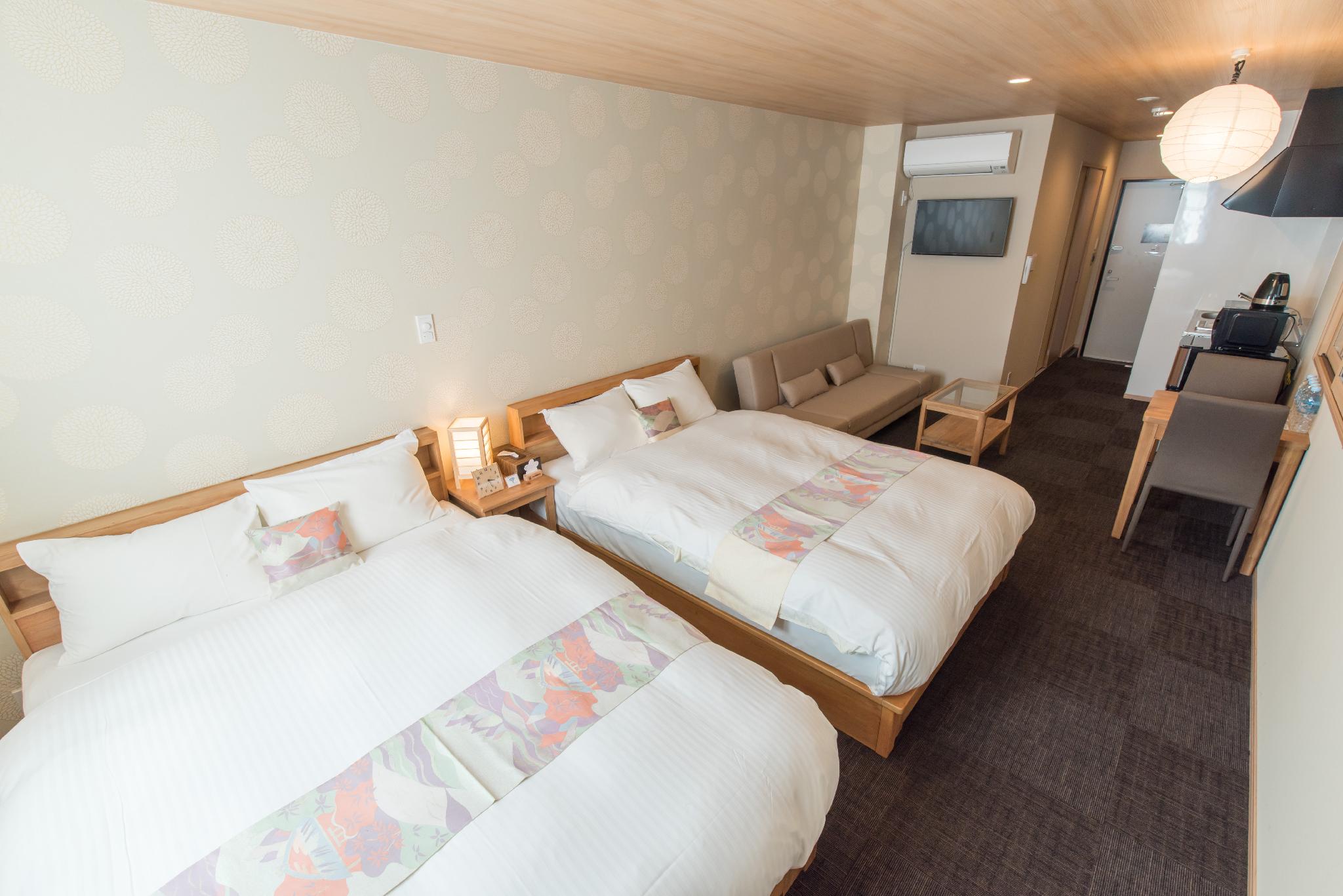 Superior, Family, Twin Beds