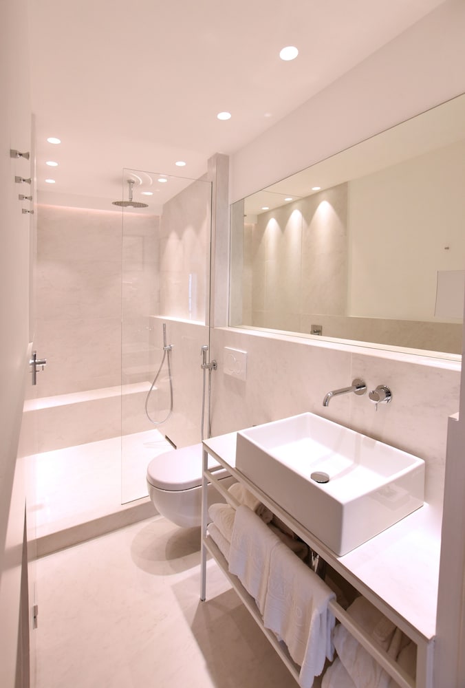 Hotel Rivalago 47/50