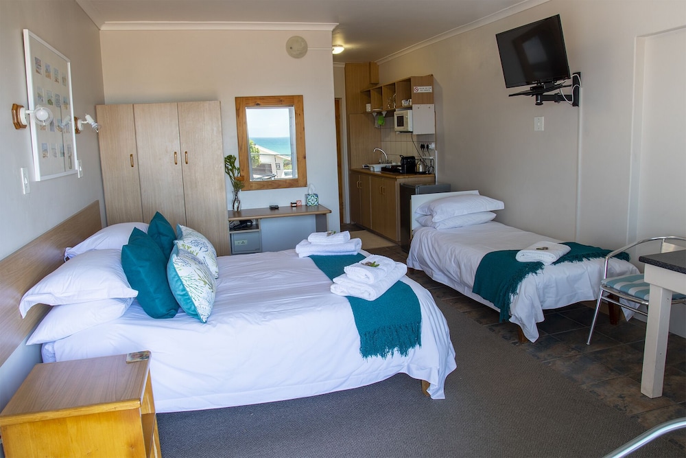 Aire del Mar Guest House 12/42