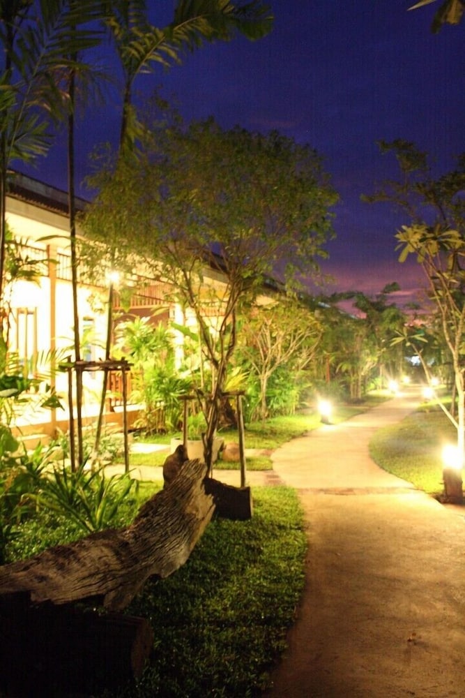 Bida Daree Resort 24/36