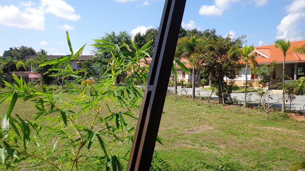 Chiang Rai Khuakrae Resort 53/64