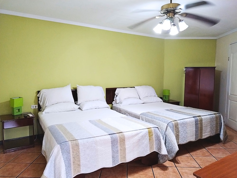 BASIC, DOUBLE BED