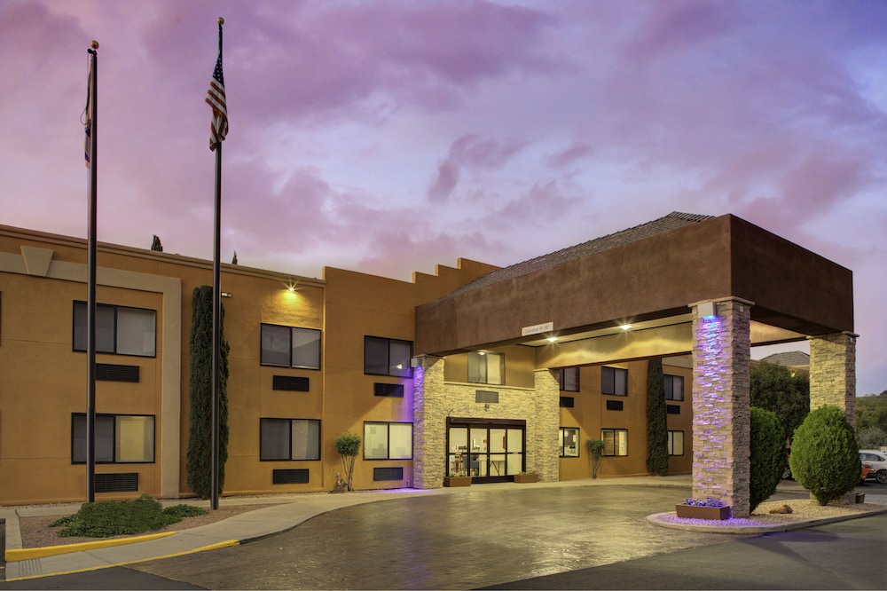 Holiday Inn Express Sedona Oak Creek 60/73
