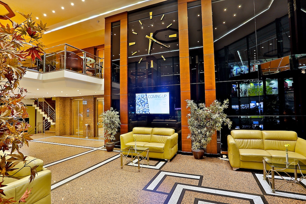 Grand Madrid Hotel 34/34