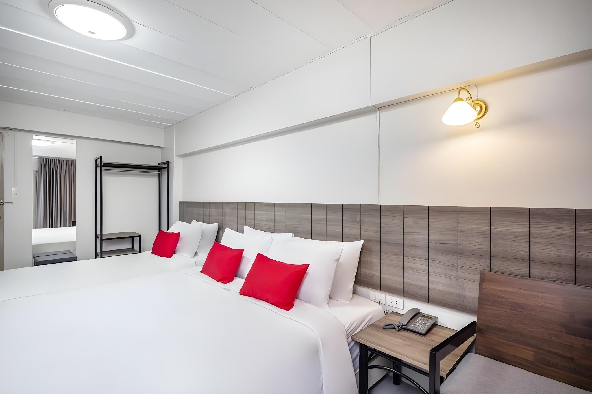 Family, Single Bed, No Parking