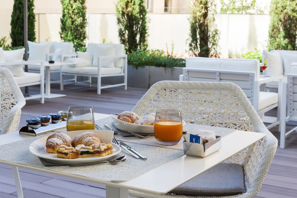 Glance Hotel In Florence 52/70