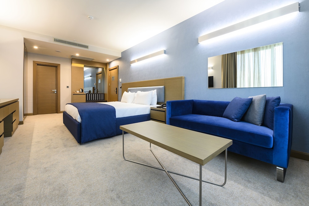 La Quinta By Wyndham Istanbul Gunesli 28/45