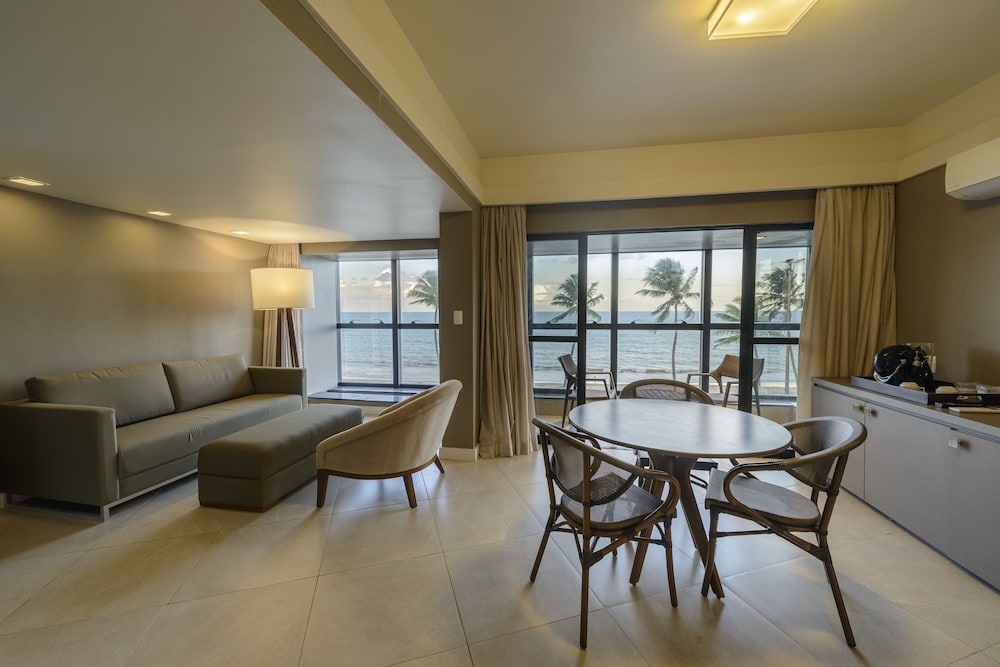 Hardman Praia Hotel 60/78