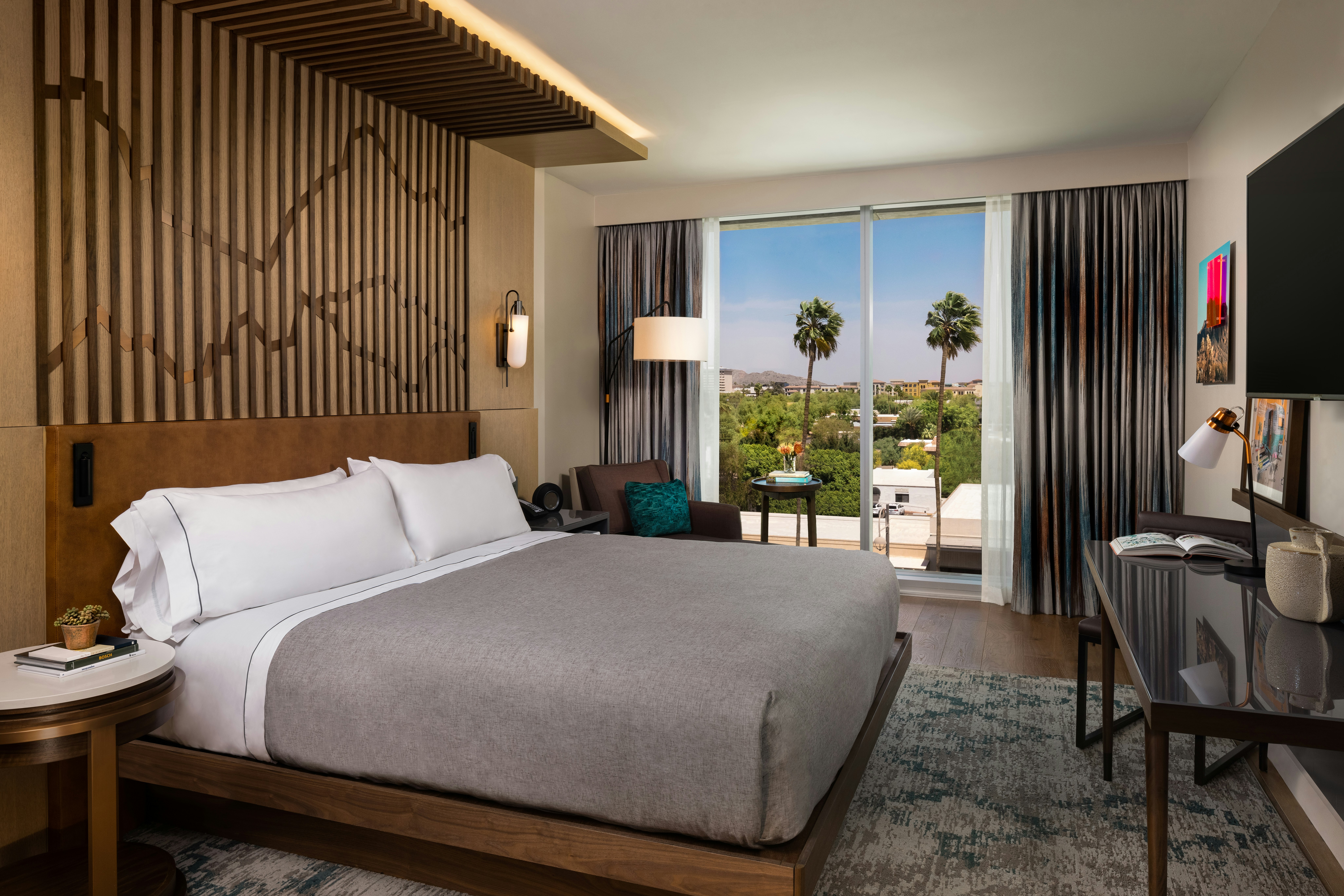 PREMIUM, KING BED