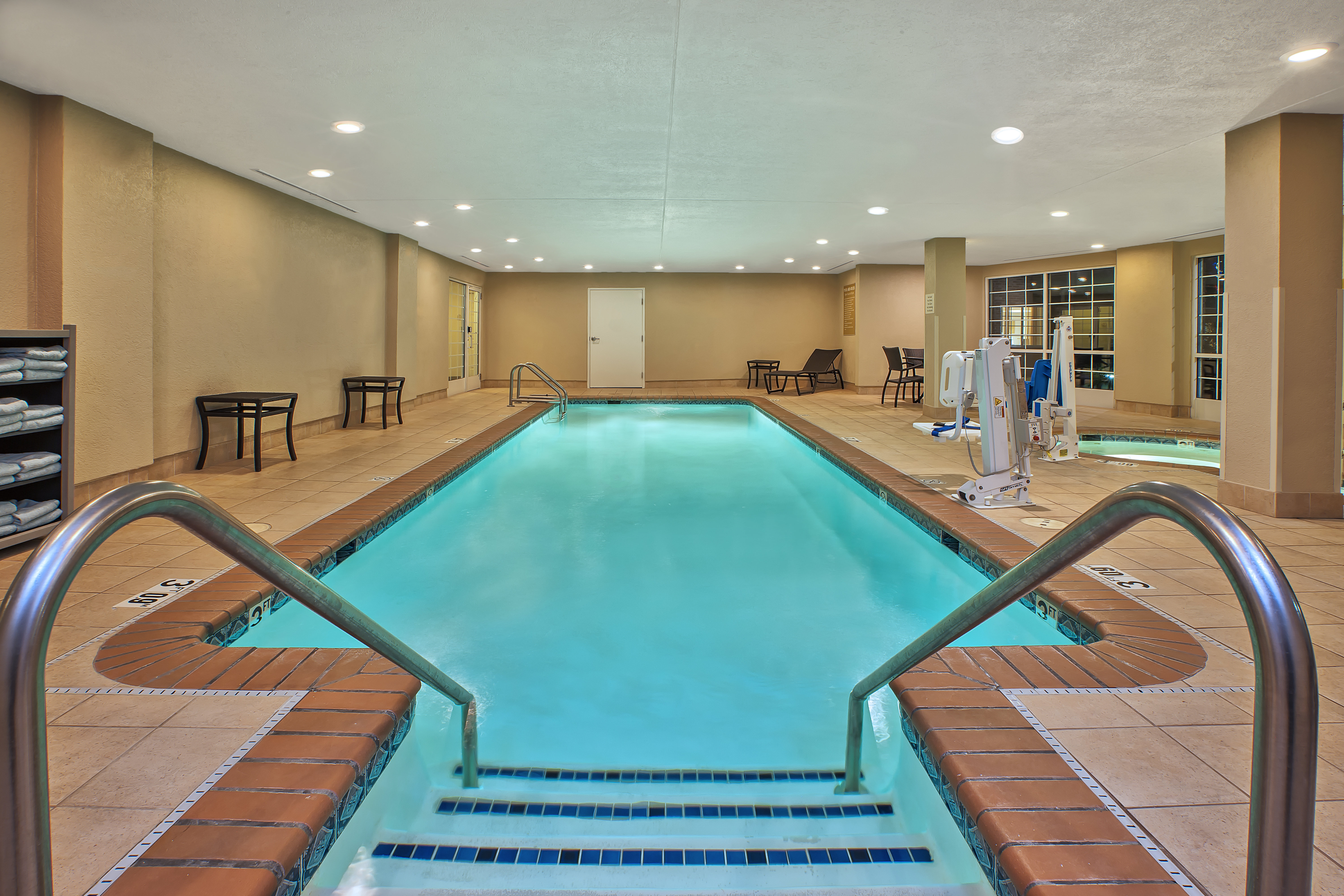 Candlewood Suites Indianapolis 17/39