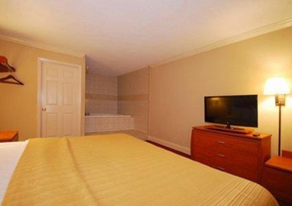 Greenville Inn and Suites 10/25