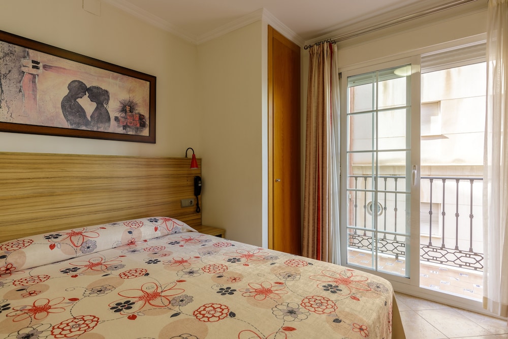 Hotel Trebol 12/29
