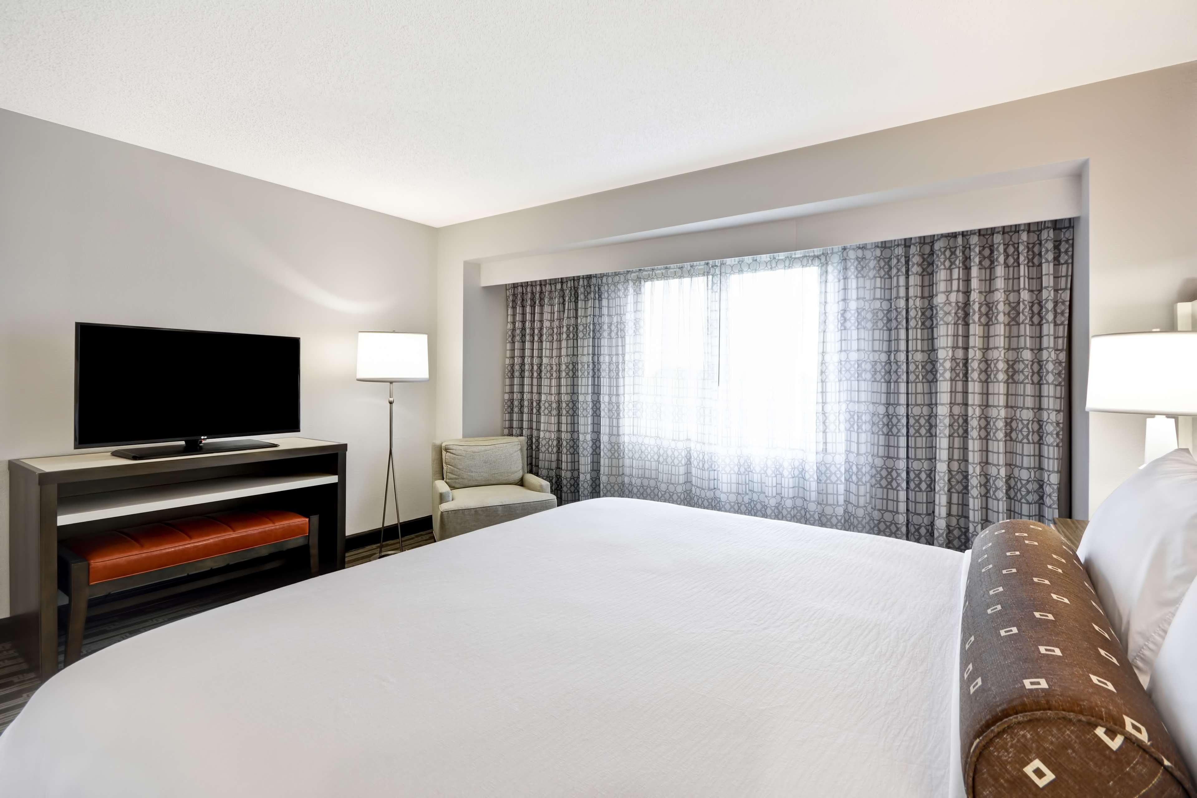 2 BEDROOMS, PRESIDENTIAL, SUITE, 2 KING BEDS, 2 BATHROOMS