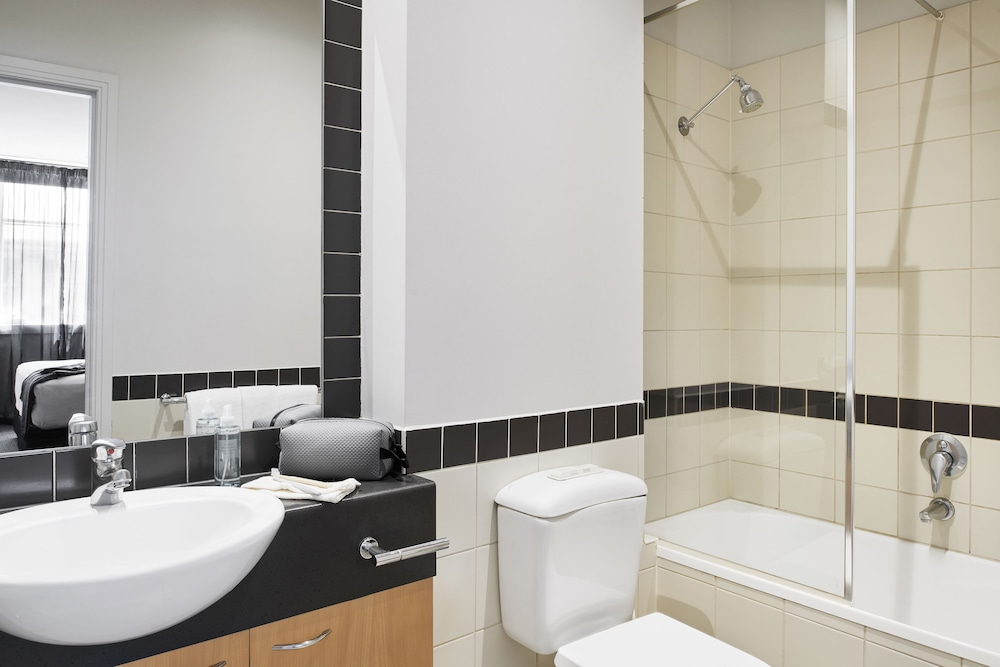 Punthill Flinders Lane 13/64