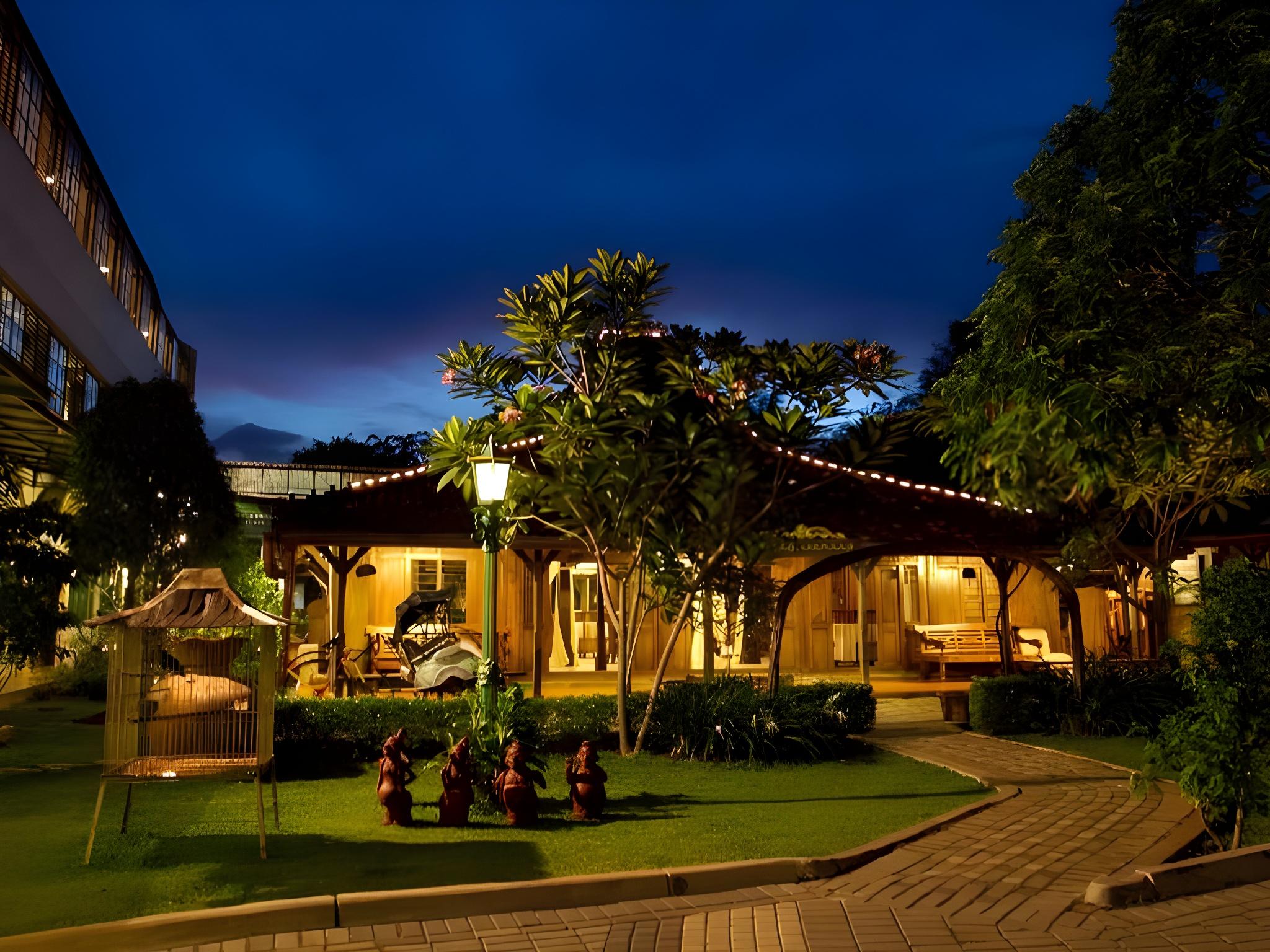 SARE Suites 4/41