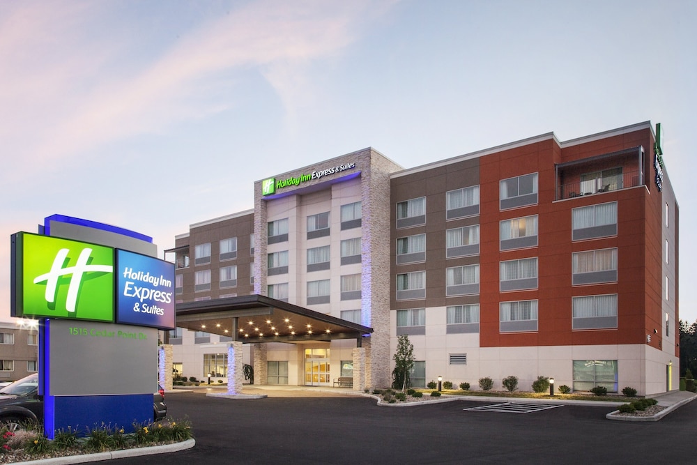 Holiday Inn Express Suites Sandusky 3/42