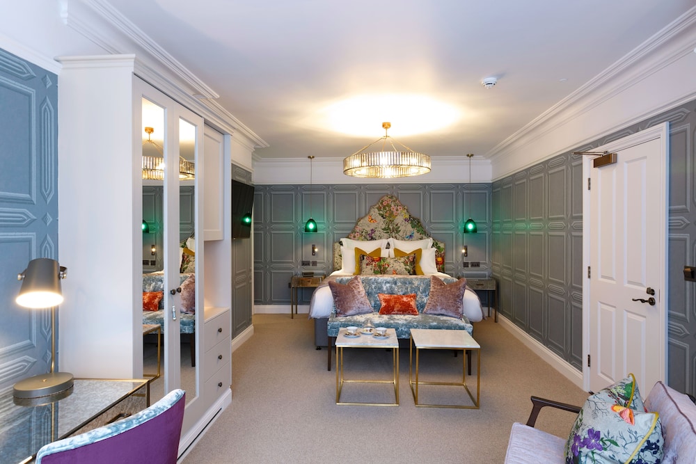 The Gonville Hotel 66/80
