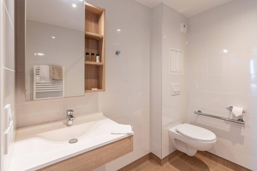 Quality Aparthotel Choisy Orly Airport 29/35