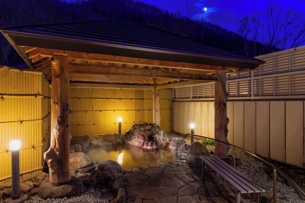 Asarigawa Onsen Hotel 12/19