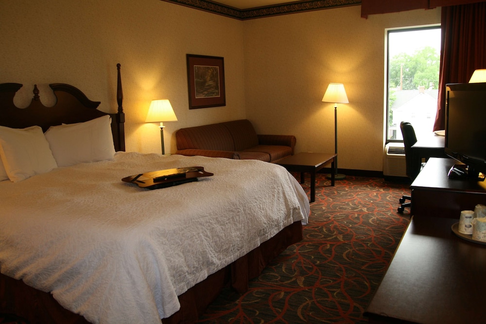 Hampton Inn Stroudsburg Poconos 11/45