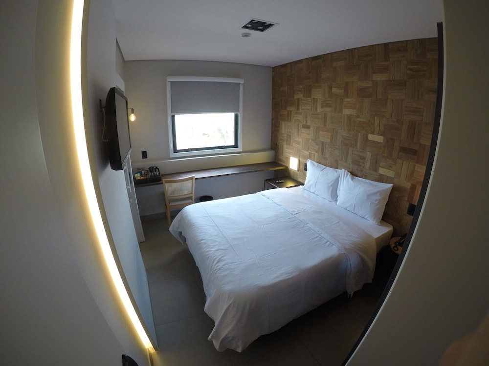 LA Hotel Votuporanga 12/28
